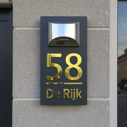 Panneau de numéro de maison personnalisé à énergie solaire